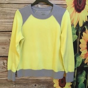 Tek Gear sweatshirt with thumb holes